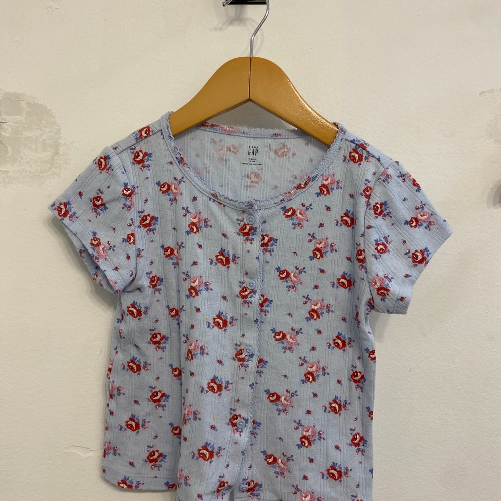 GAP Girls' Light Blue Floral Button-Front Tee